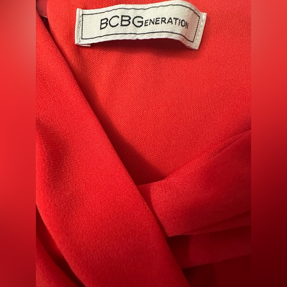 BCBGeneration V-Neck Fitted Cocktail Dress - Picture 3 of 7